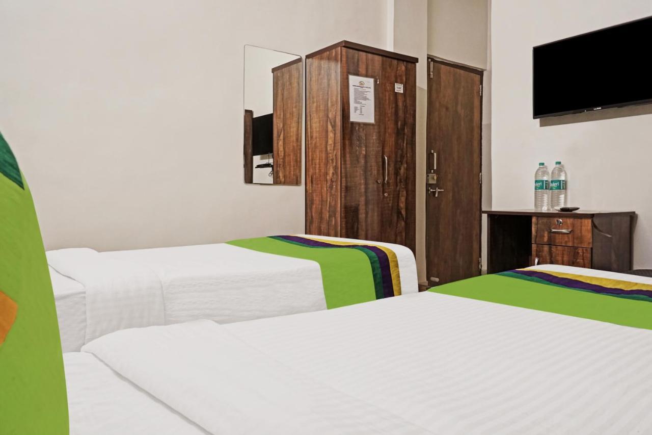 Itsy By Treebo - Ddpk Express Hotel 3*